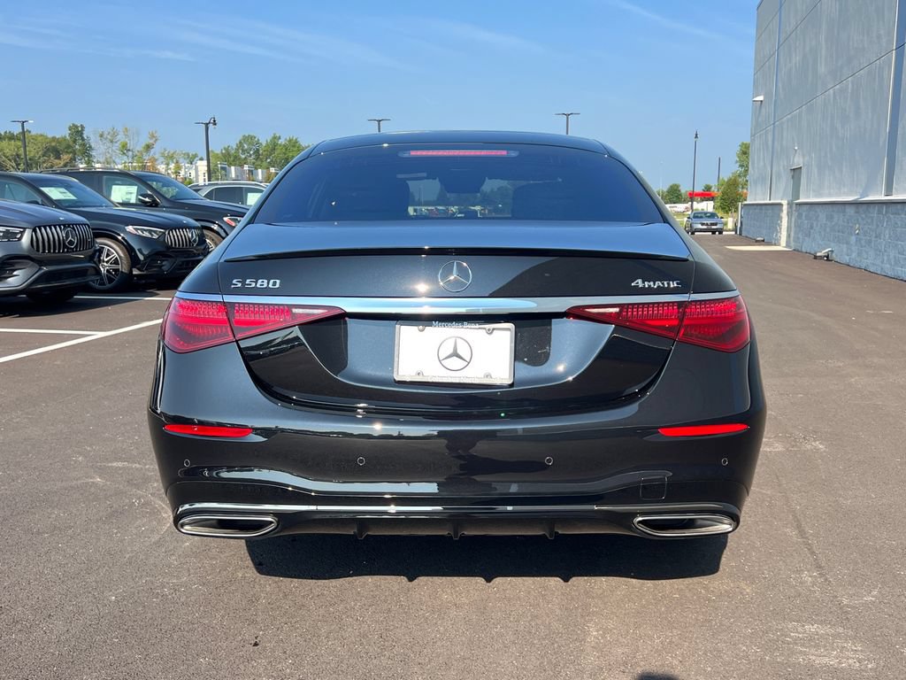 Used 2024 Mercedes-Benz S 580 4MATIC Sedan w/ AMG Line image 6