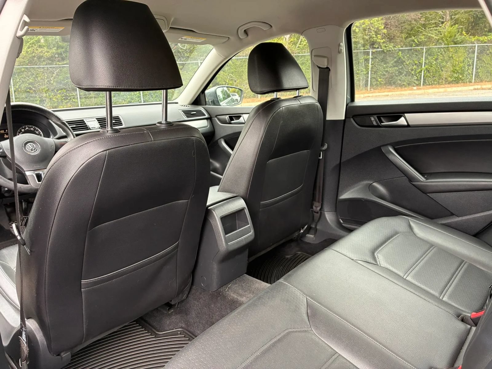 Used 2015 Volkswagen Passat 1.8T Limited Edition FWD image 27