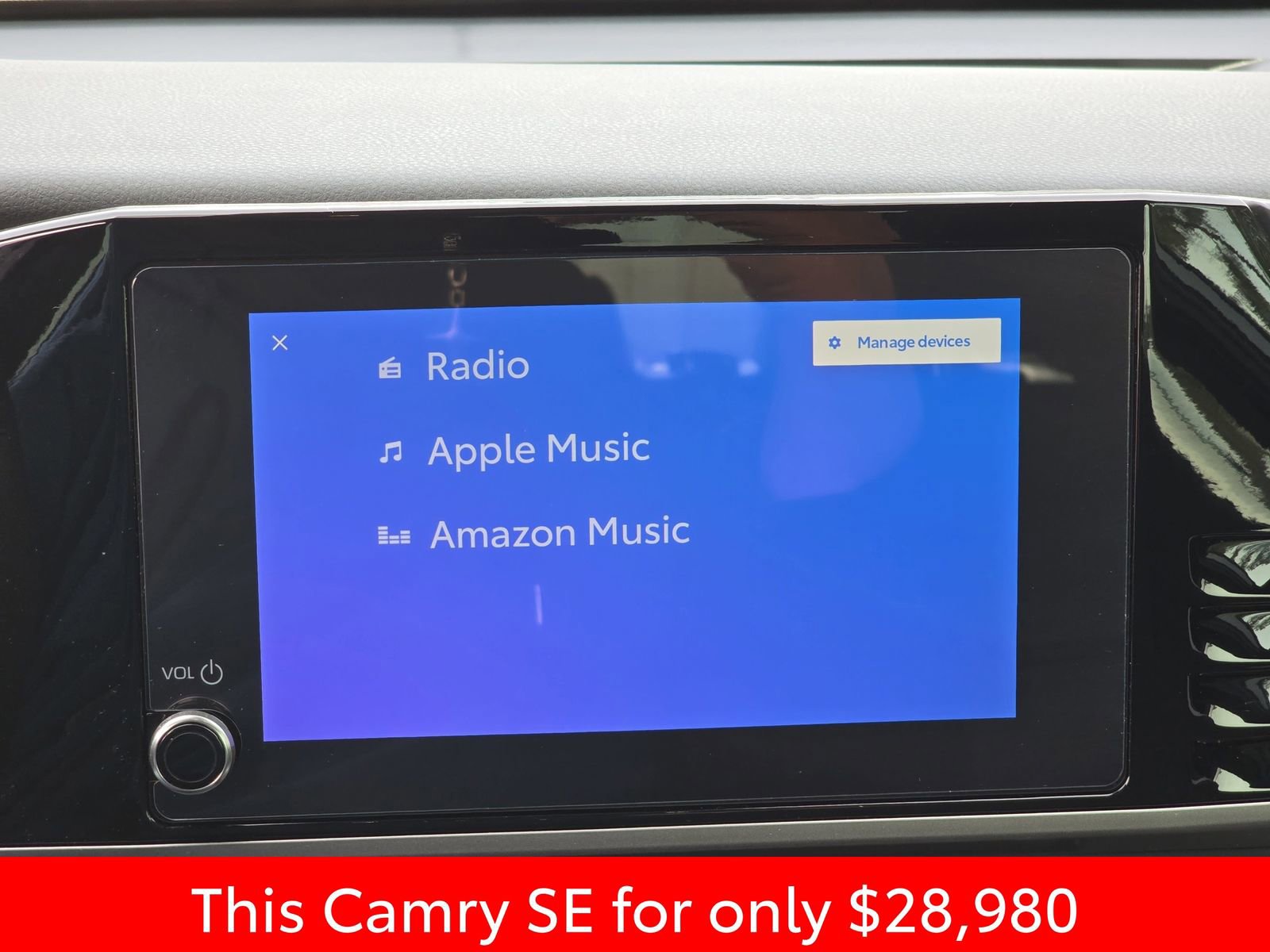 Used 2025 Toyota Camry SE image 27