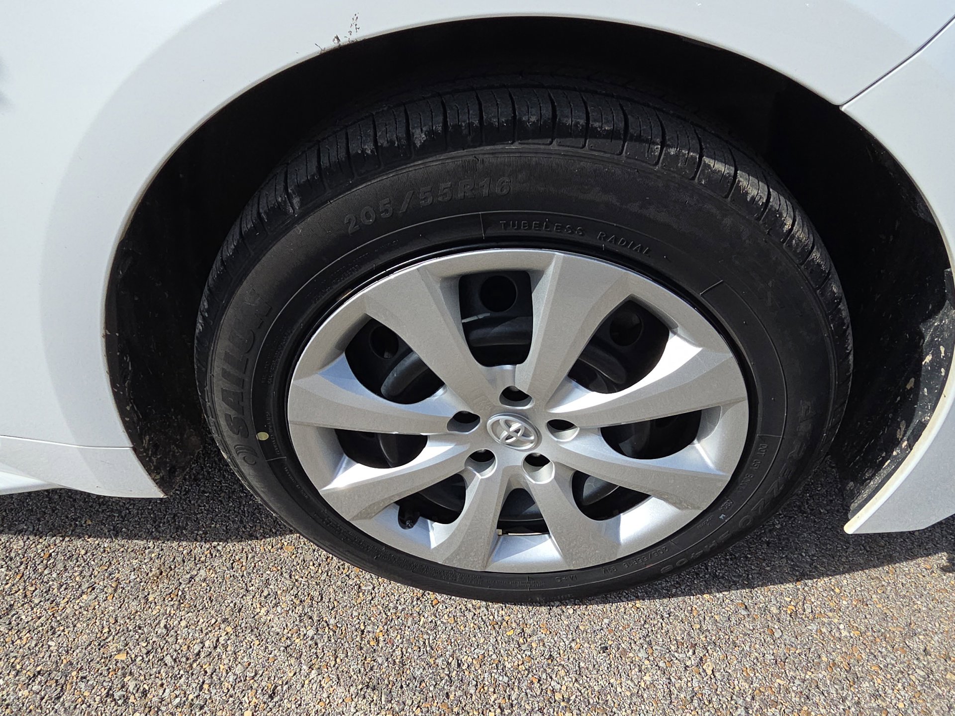 Used 2024 Toyota Corolla LE image 10