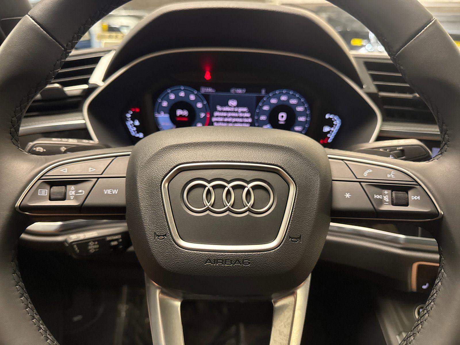 Used 2025 Audi Q3 2.0T Premium w/ Convenience Package image 23