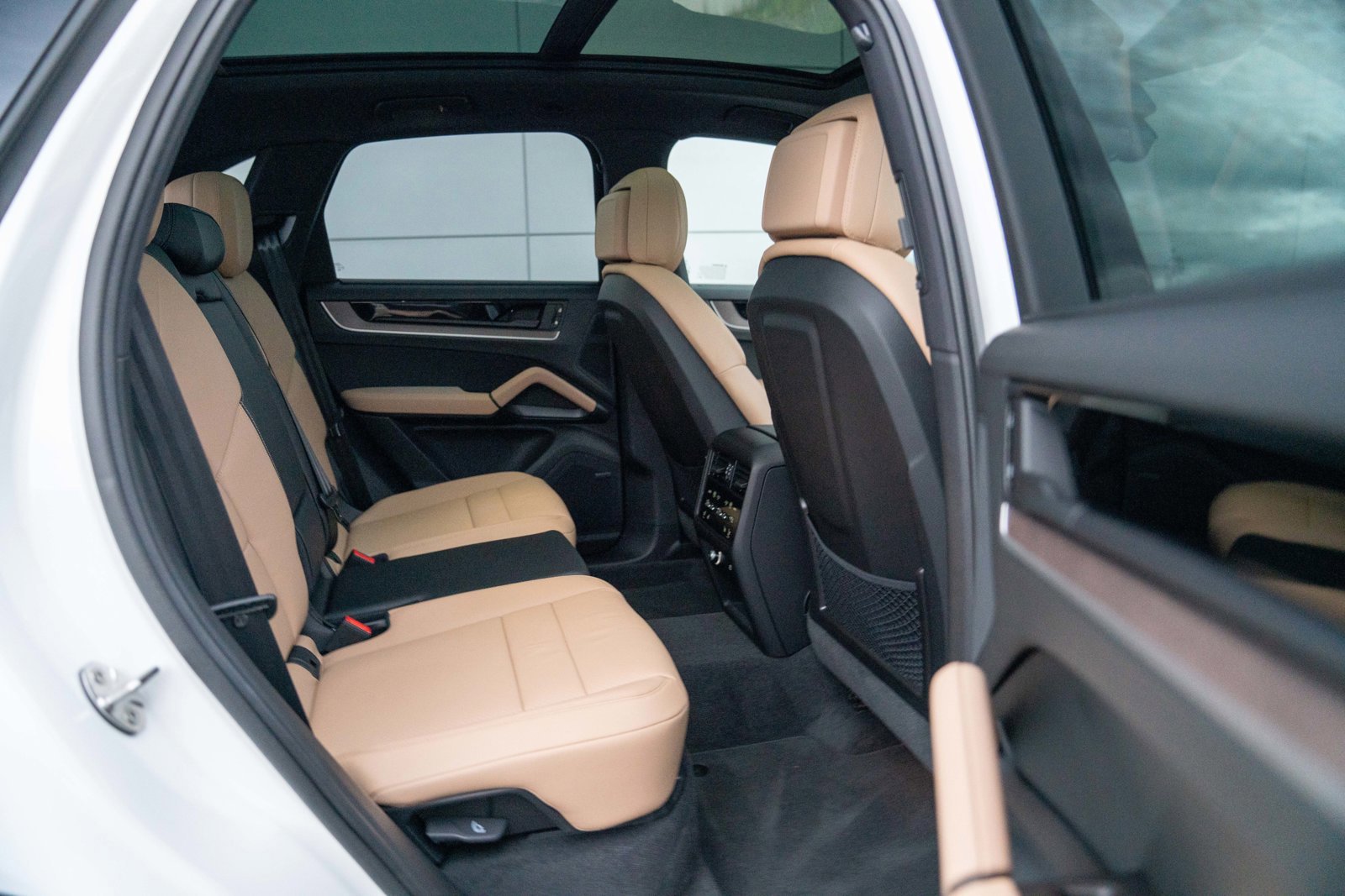 Certified 2026 Porsche Cayenne image 23