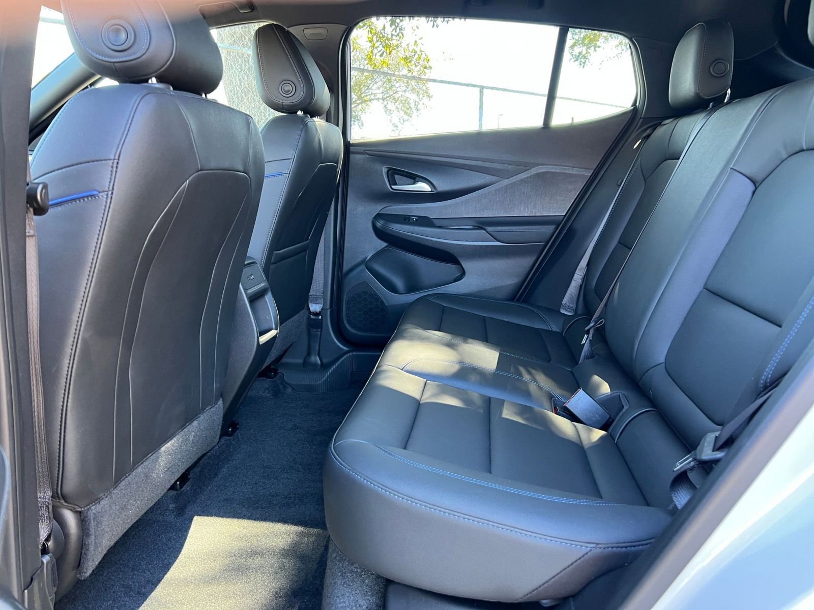 Used 2025 Buick Envista Sport Touring image 22