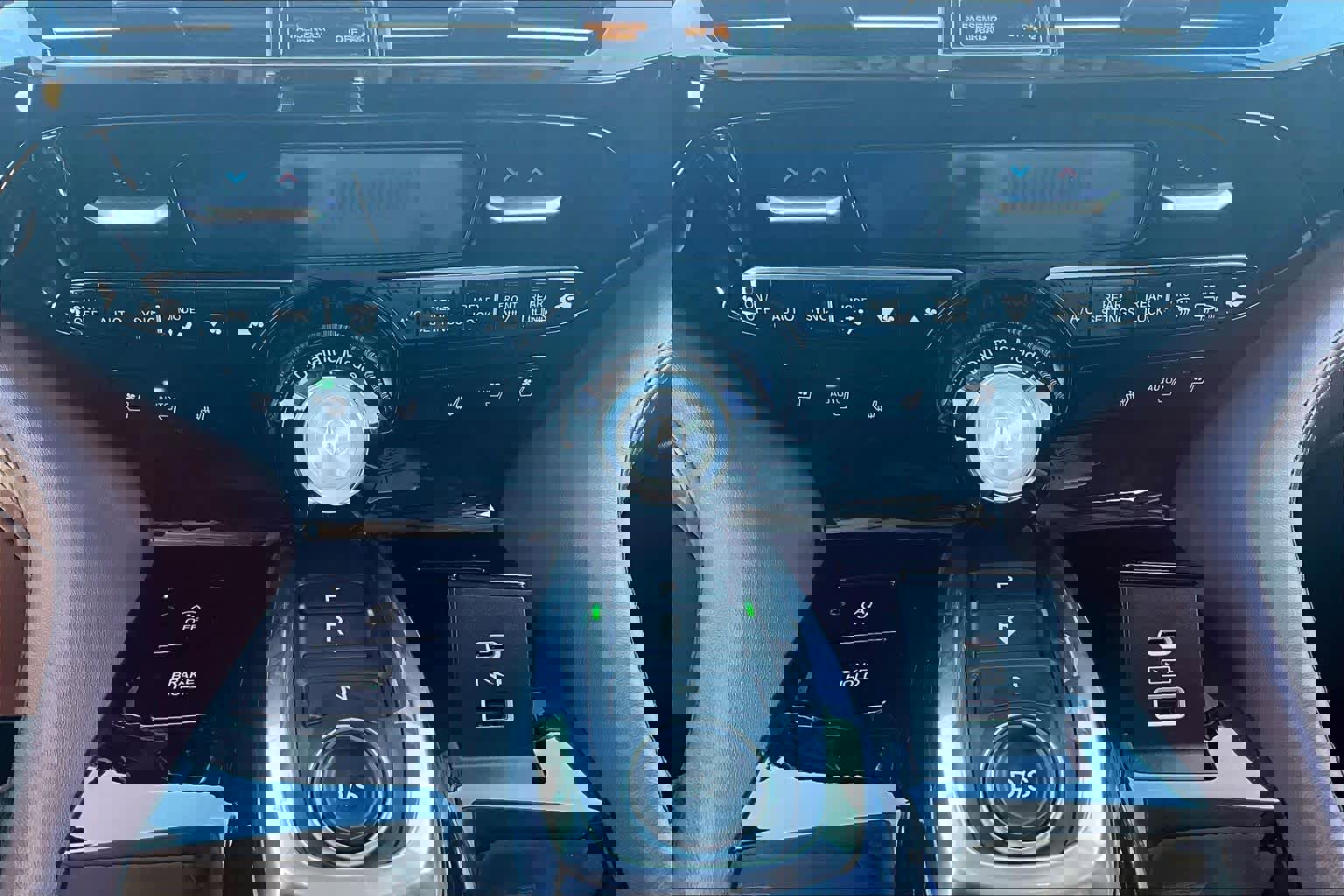 Used 2023 Acura MDX SH-AWD w/ Advance Package image 34