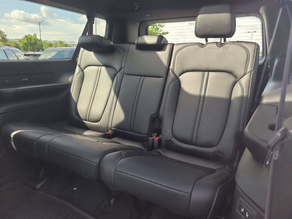 New 2026 Jeep Grand Wagoneer L Limited AWD/4WD image 16