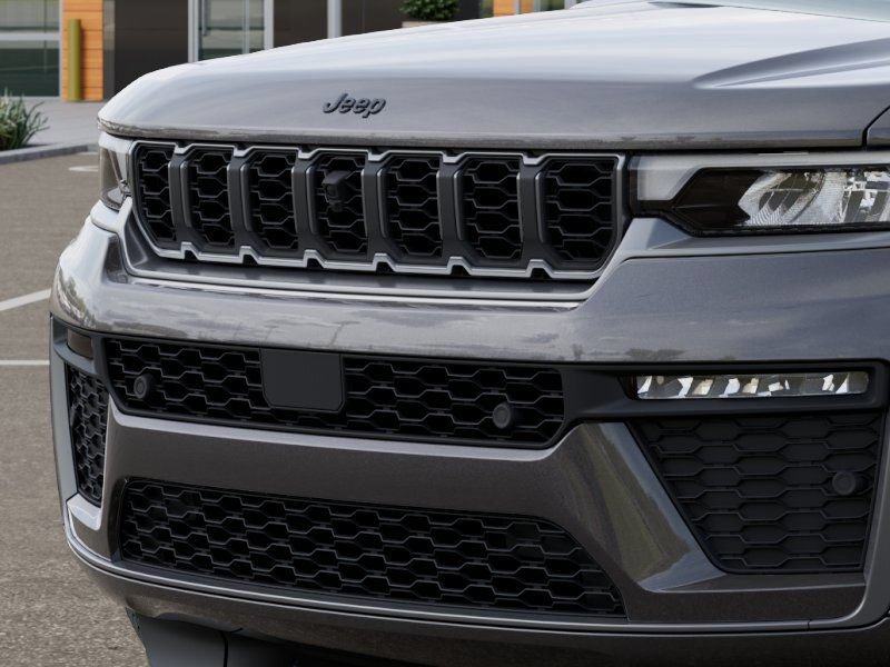 New 2026 Jeep Grand Cherokee Limited AWD/4WD image 12