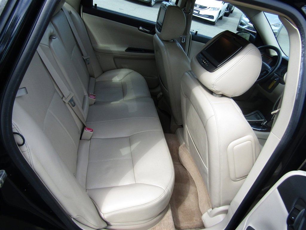 Used 2009 Chevrolet Impala LTZ image 22