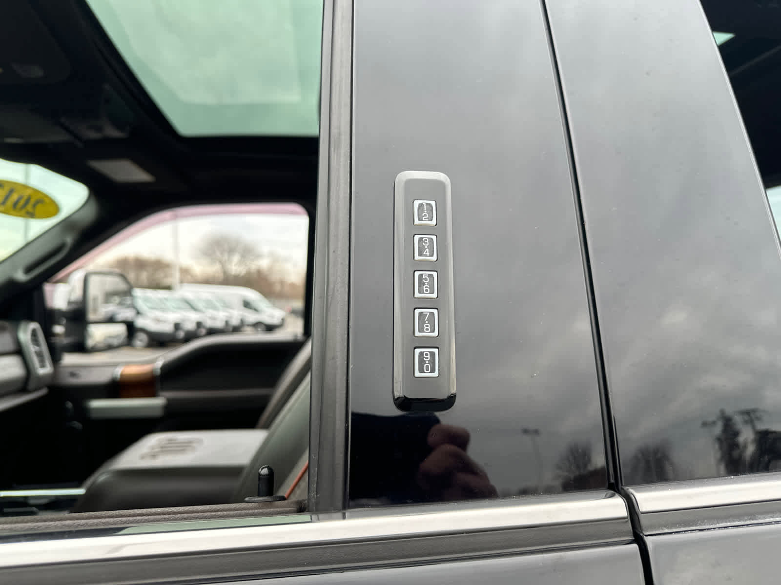 Used 2017 Ford F250 King Ranch w/ King Ranch Ultimate Package image 14