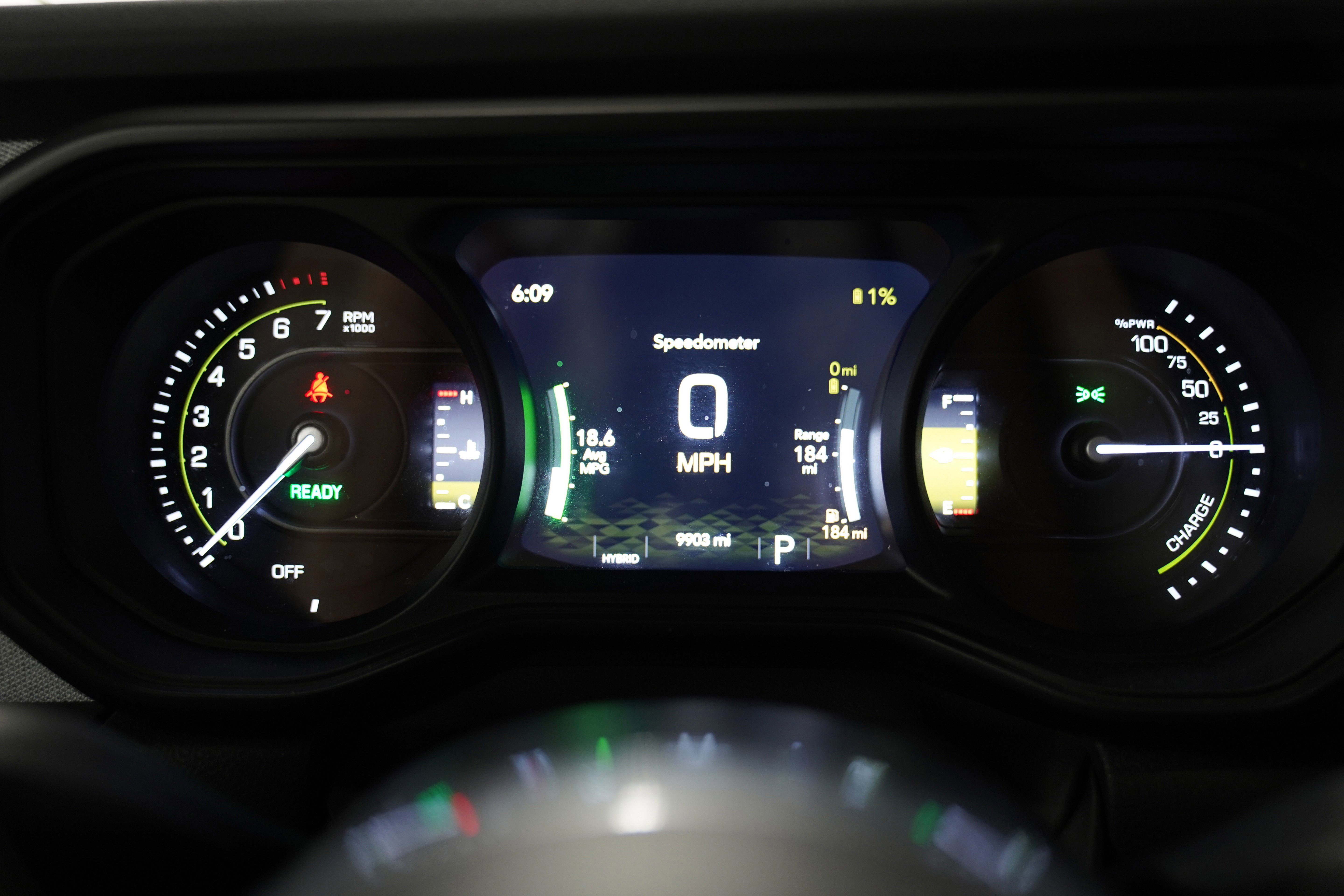 Used 2025 Jeep Wrangler Sahara AWD/4WD image 21