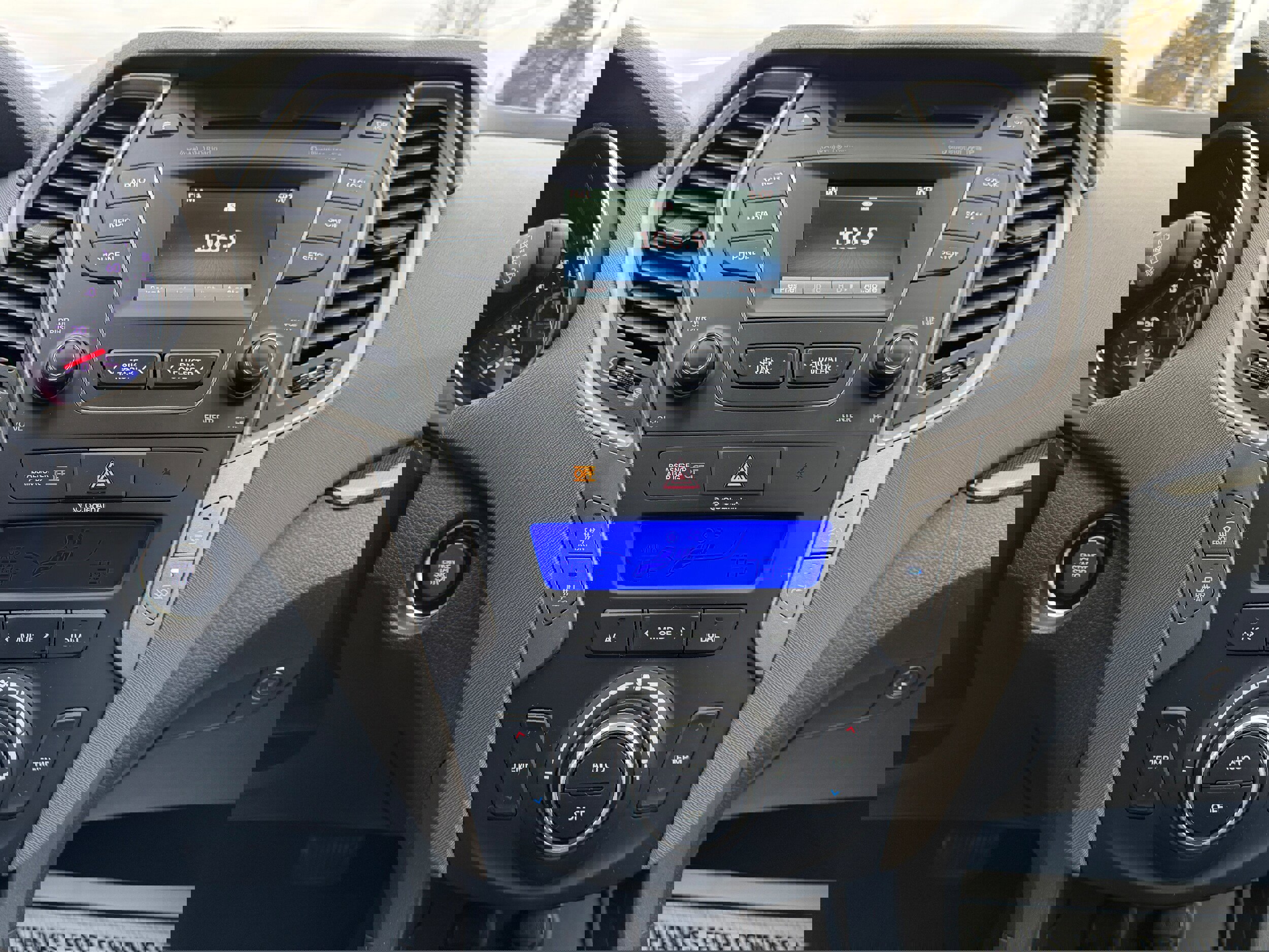 Used 2014 Hyundai Santa Fe Sport w/ Premium Equipment Package 03 image 20