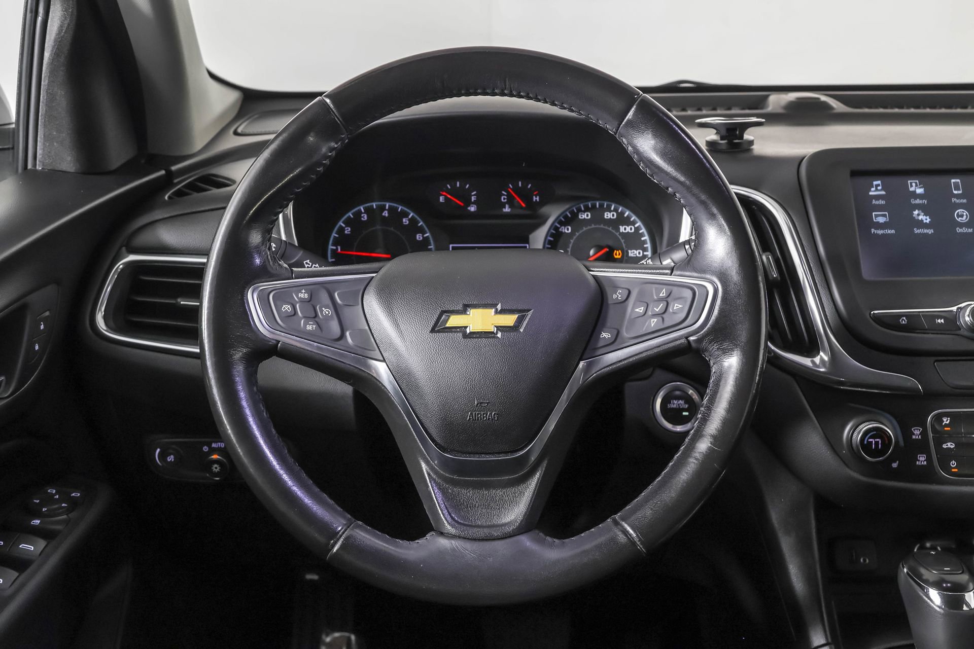 Used 2018 Chevrolet Equinox LT image 28