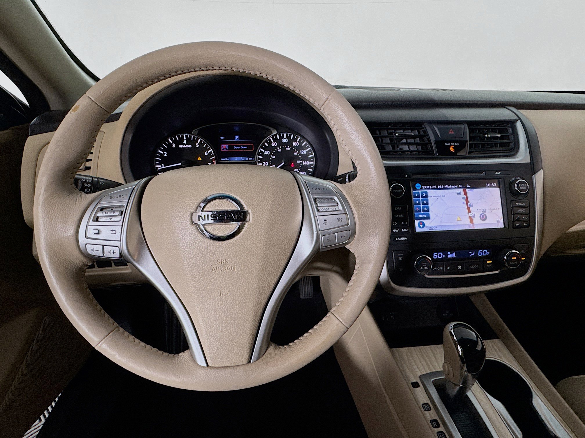 Used 2016 Nissan Altima 2.5 SL w/ 2.5 Technology Package FWD image 10