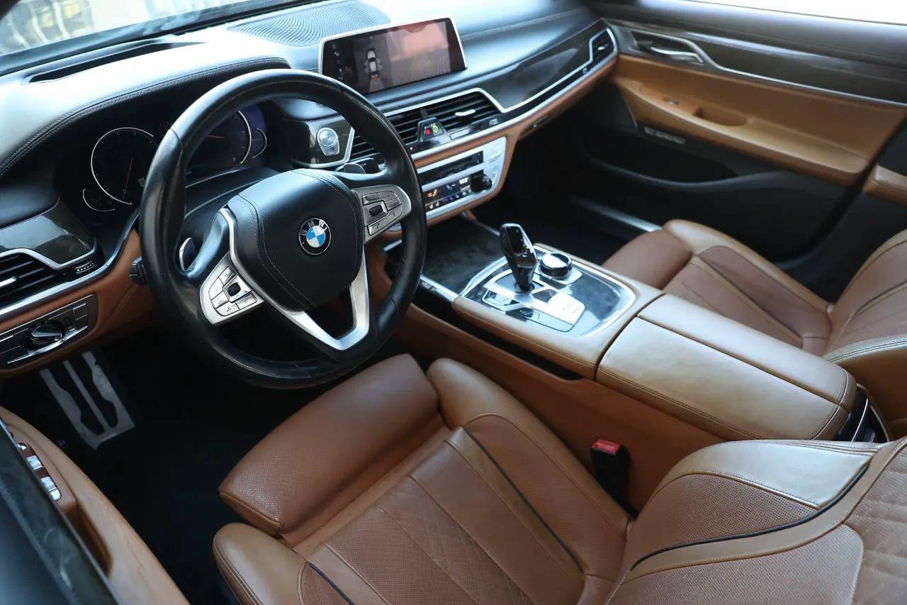 Used 2016 BMW 750i xDrive AWD/4WD image 6