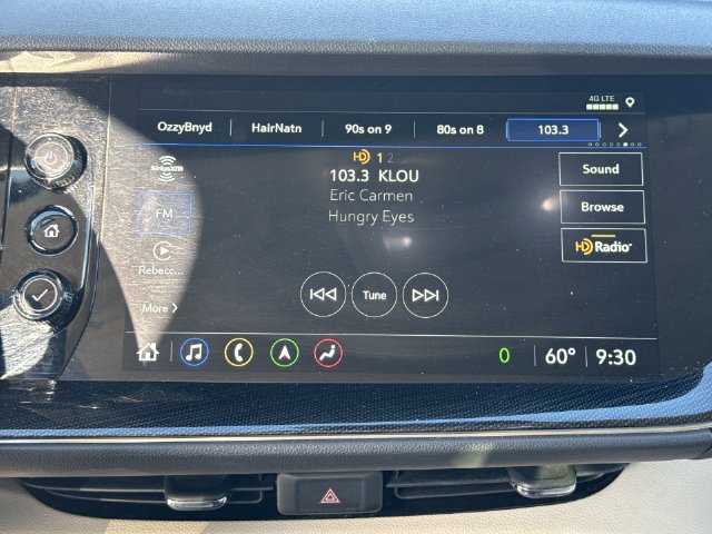 Used 2022 Buick Envision Essence w/ Technology Package I FWD image 13