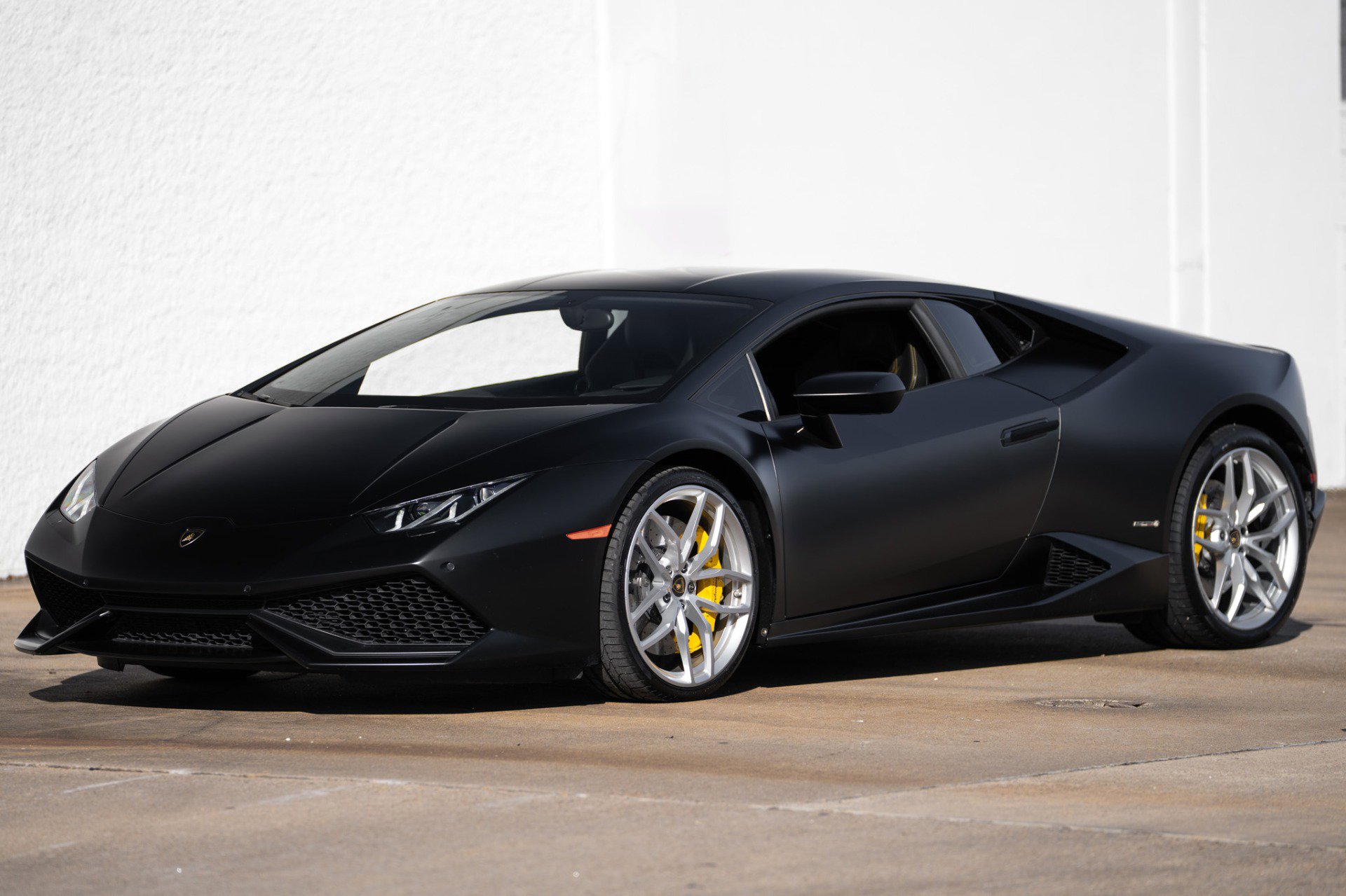 Used 2015 Lamborghini Huracan LP 610-4 image 7