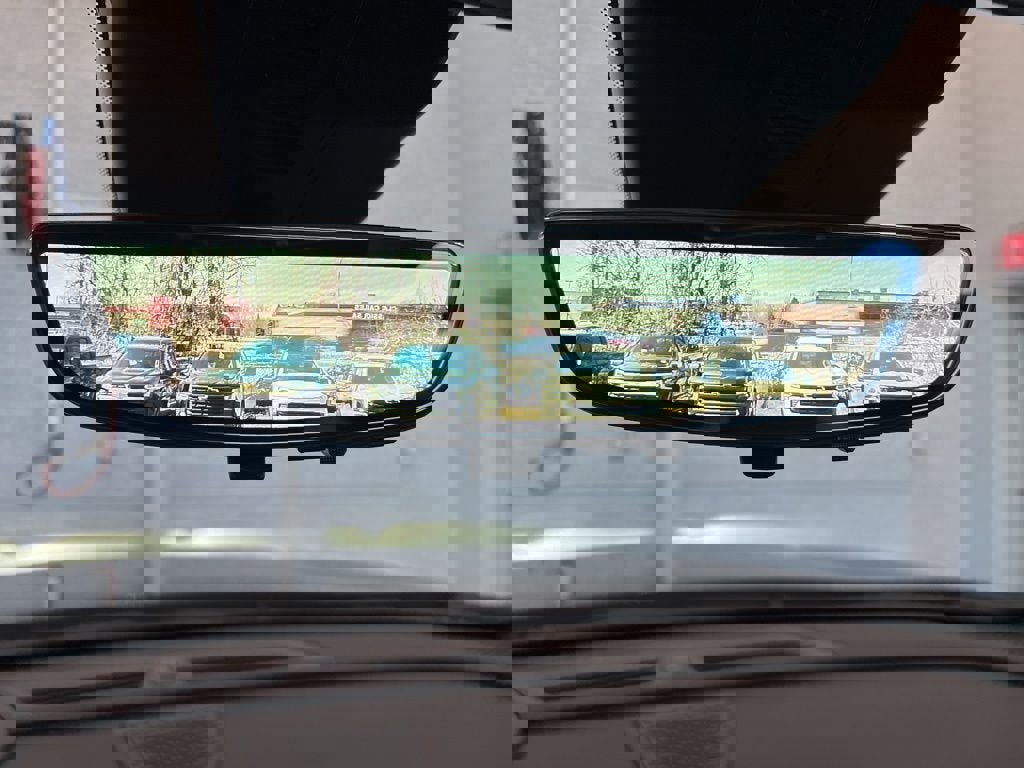 New 2026 Chevrolet Traverse RS w/ LPO, Floor Liner Package AWD/4WD image 39