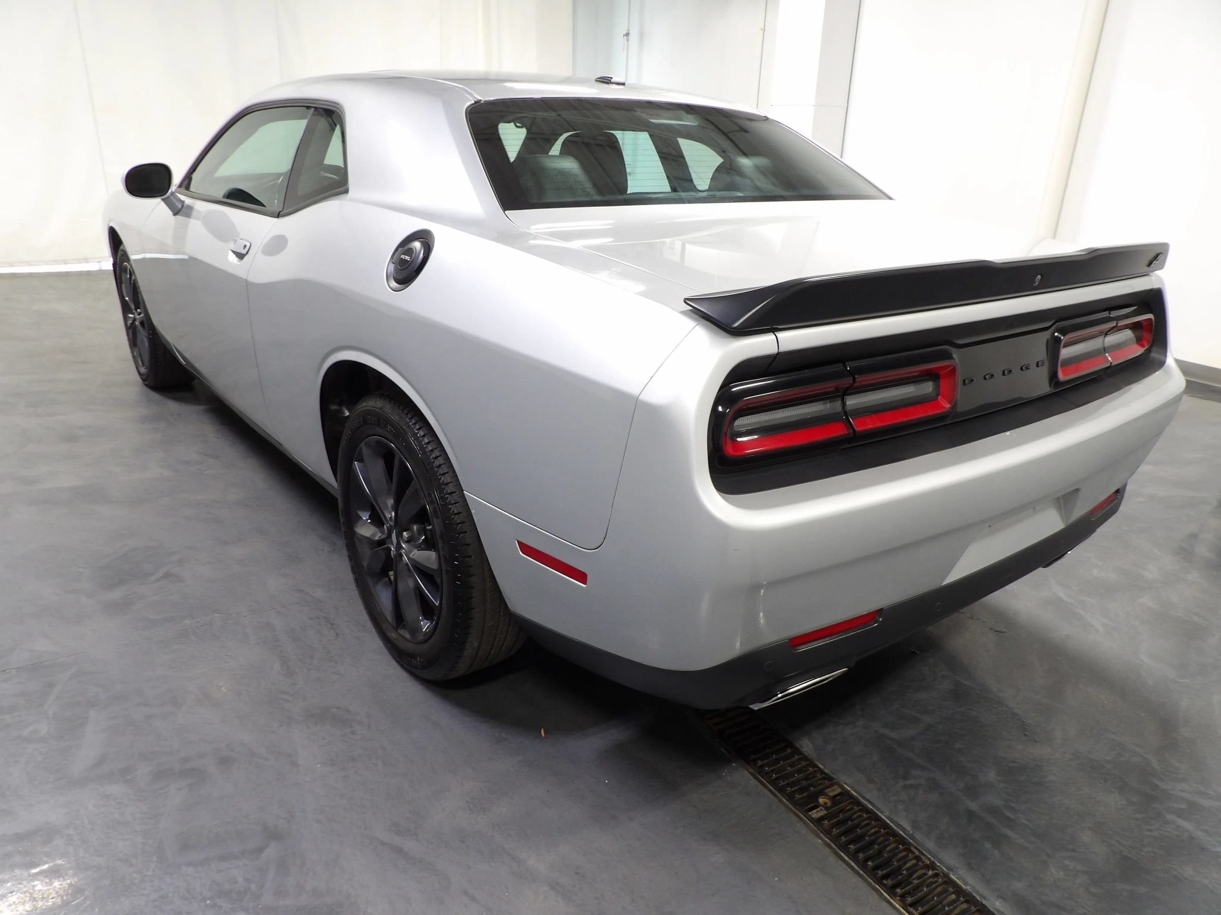 Used 2020 Dodge Challenger GT w/ Blacktop Package AWD/4WD image 8