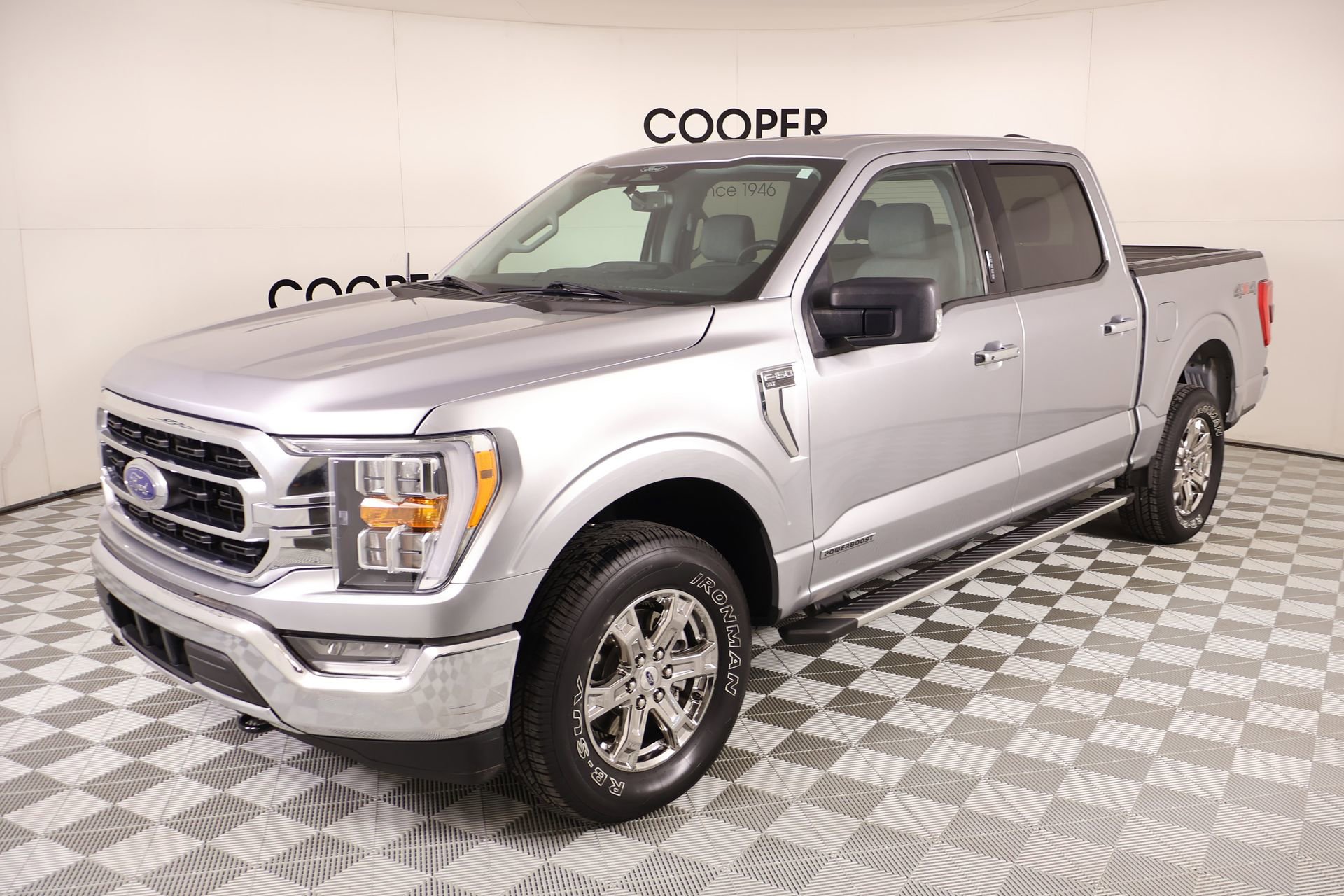 Used 2022 Ford F150 XLT w/ Equipment Group 302A High image 10