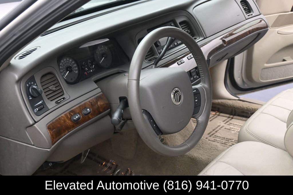 Used 2011 Mercury Grand Marquis LS RWD image 7