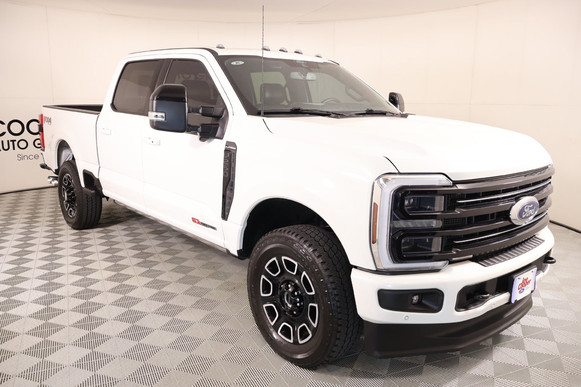 Used 2026 Ford F250 Platinum AWD/4WD image 1