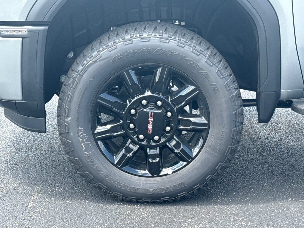 New 2026 GMC Sierra 2500 AT4 w/ AT4 Premium Plus Package AWD/4WD image 12