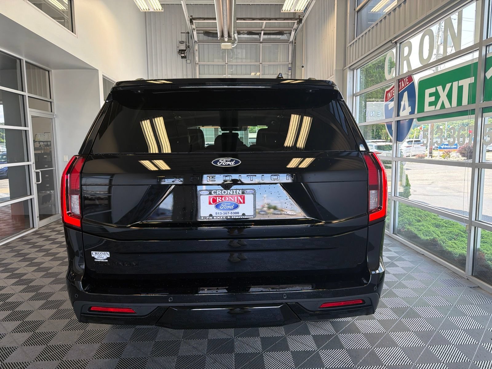 New 2027 Ford Expedition Platinum w/ Stealth Appearance Package AWD/4WD image 5