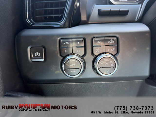 Used 2023 GMC Sierra 1500 AT4 w/ Technology Package AWD/4WD image 15