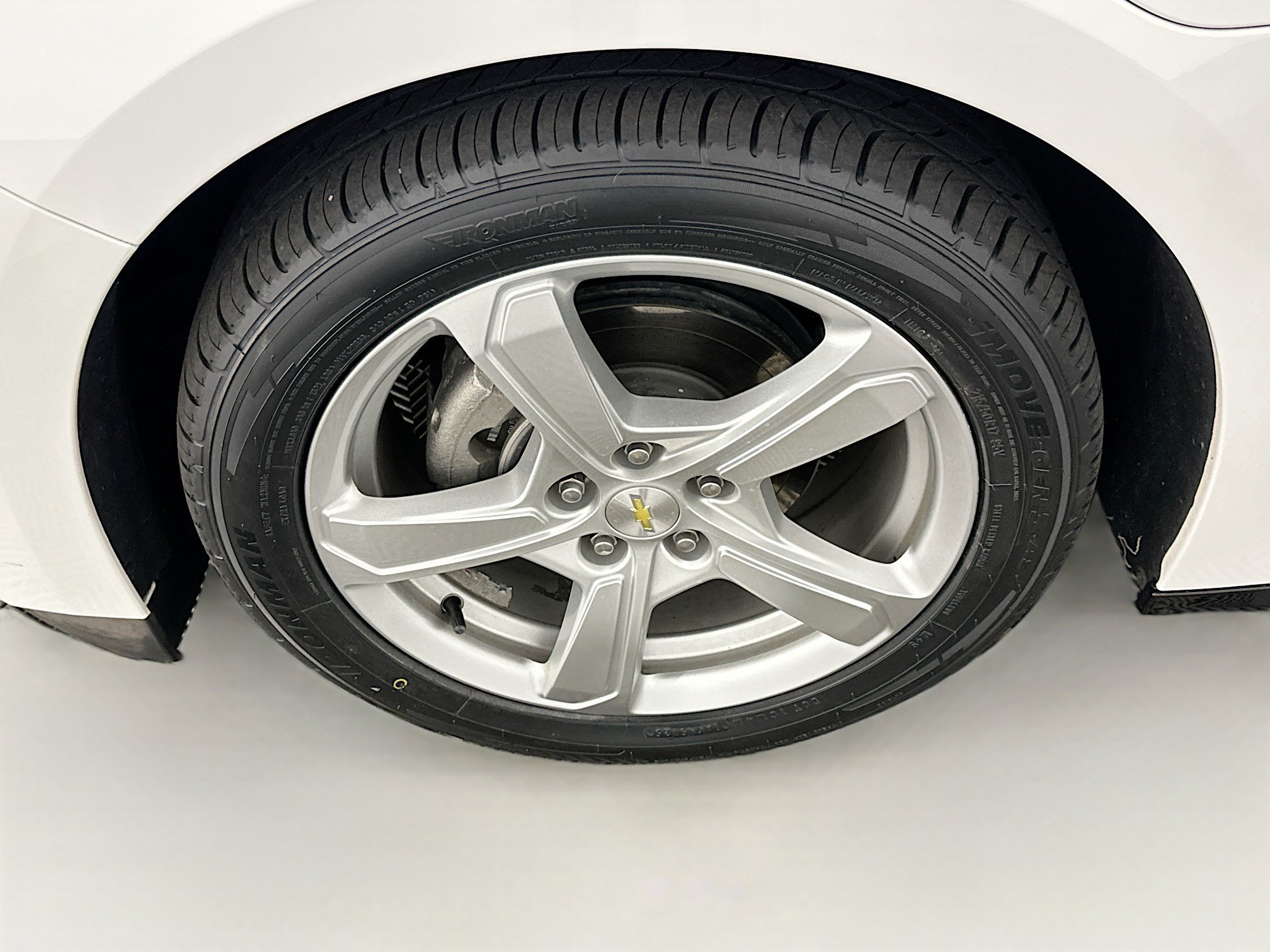 Used 2018 Chevrolet Volt LT w/ Comfort Package FWD image 11