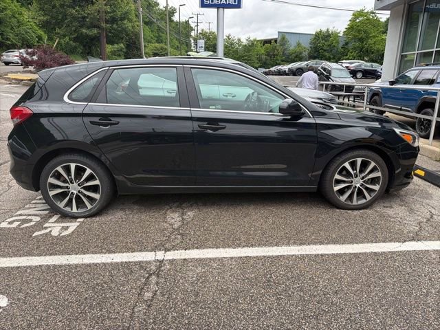 Used 2018 Hyundai Elantra GT FWD image 4