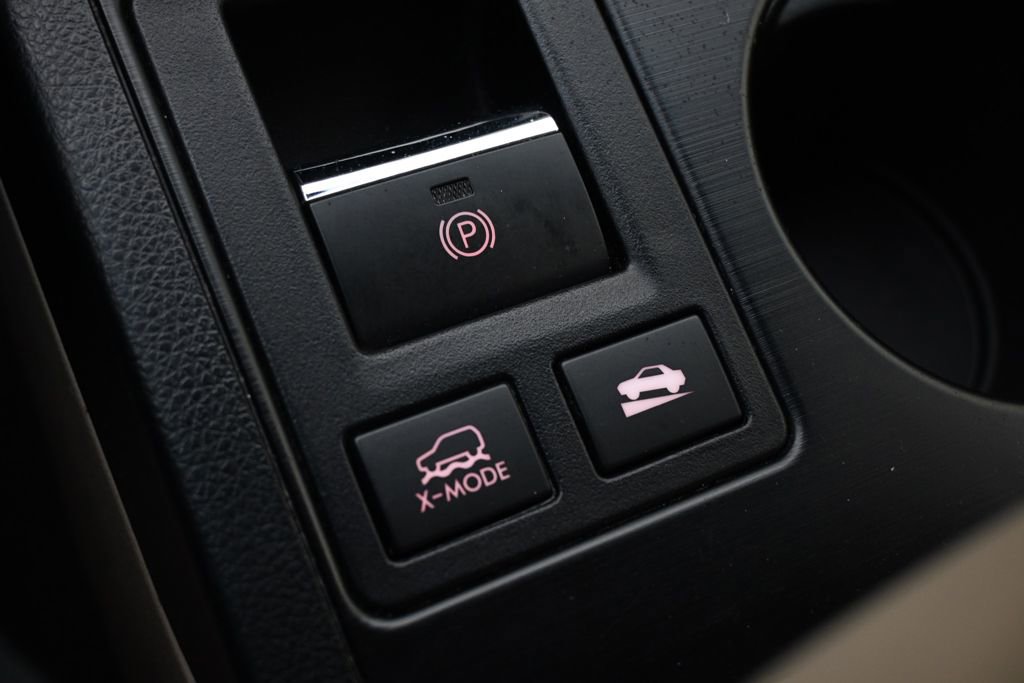 Used 2018 Subaru Outback 2.5i Premium image 32