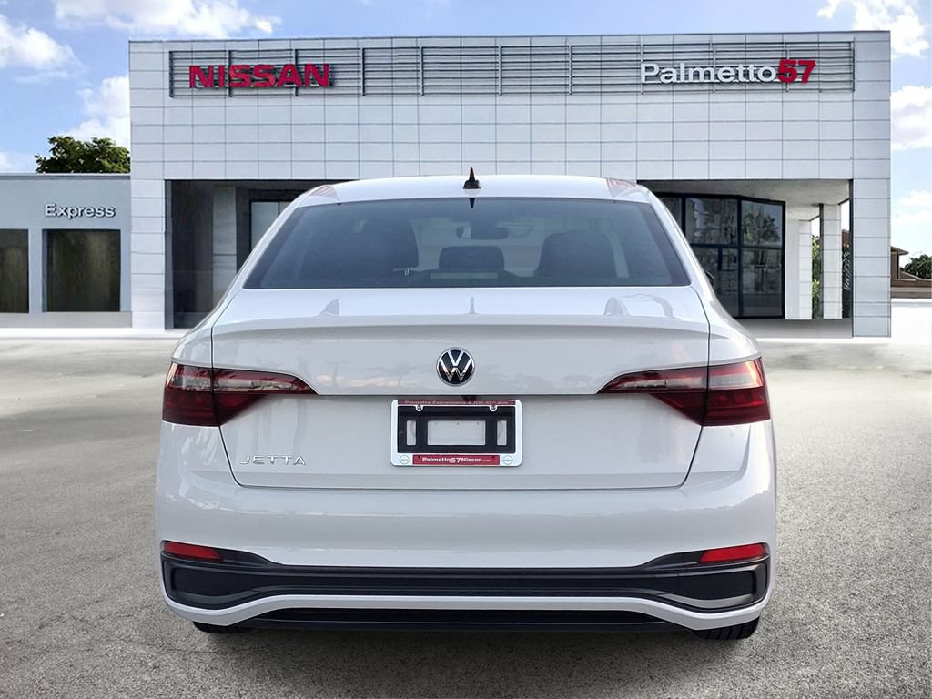 Used 2024 Volkswagen Jetta Sport FWD image 5