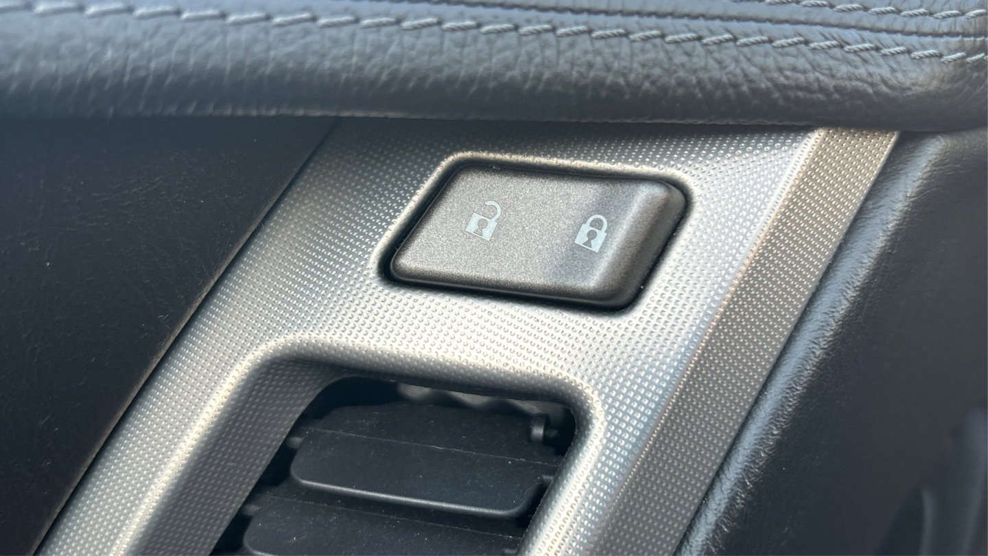 Used 2006 Cadillac XLR V image 35