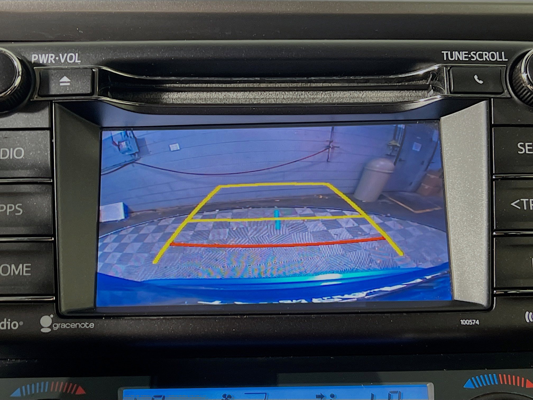Used 2018 Toyota RAV4 XLE FWD image 28
