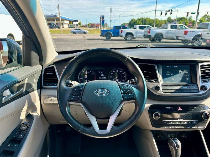 Used 2018 Hyundai Tucson Value AWD/4WD image 15