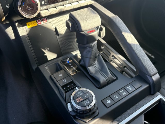 New 2026 Toyota Tacoma TRD Off-Road w/ TRD Off Road Premium Package AWD/4WD image 22