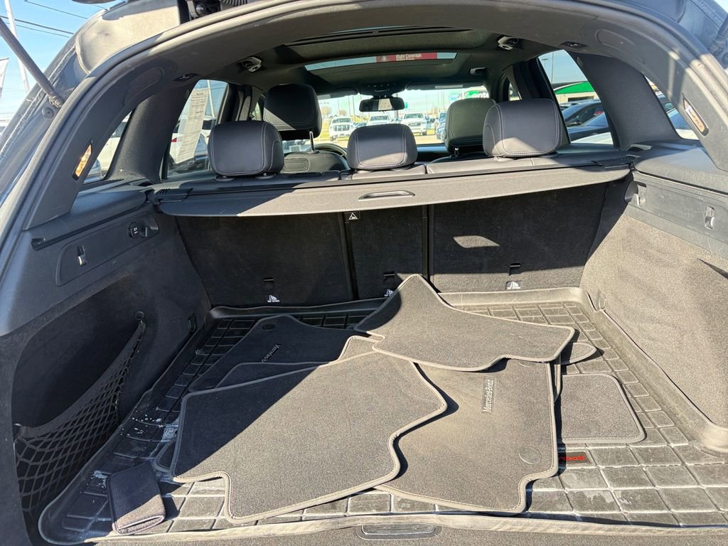 Used 2018 Mercedes-Benz GLC 300 image 24