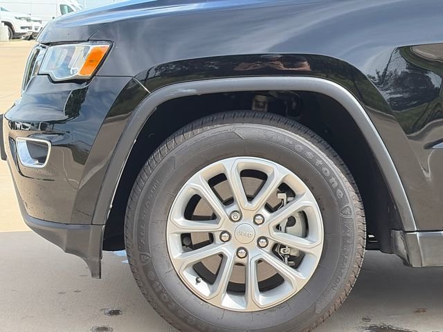 Used 2021 Jeep Grand Cherokee Laredo w/ Security & Convenience Group RWD image 5