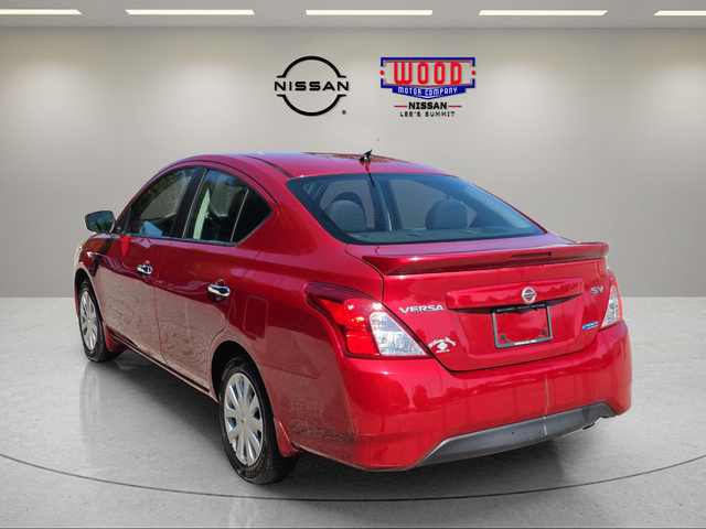 Used 2015 Nissan Versa SV FWD image 4
