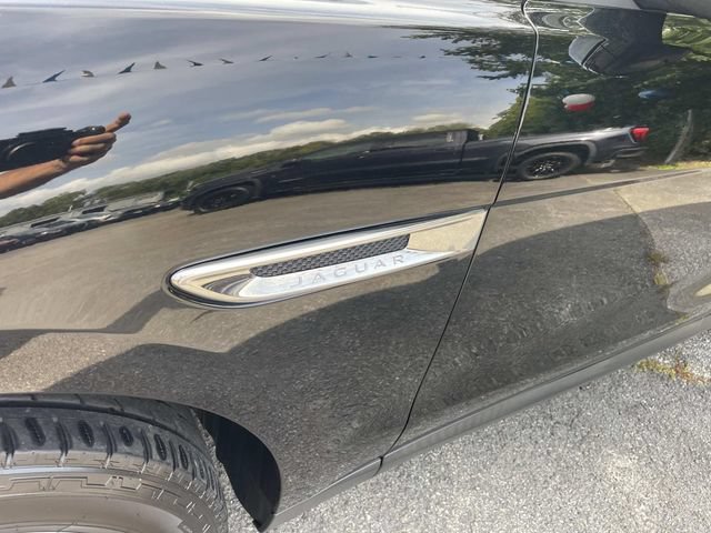Used 2017 Jaguar F-PACE Premium AWD/4WD image 16
