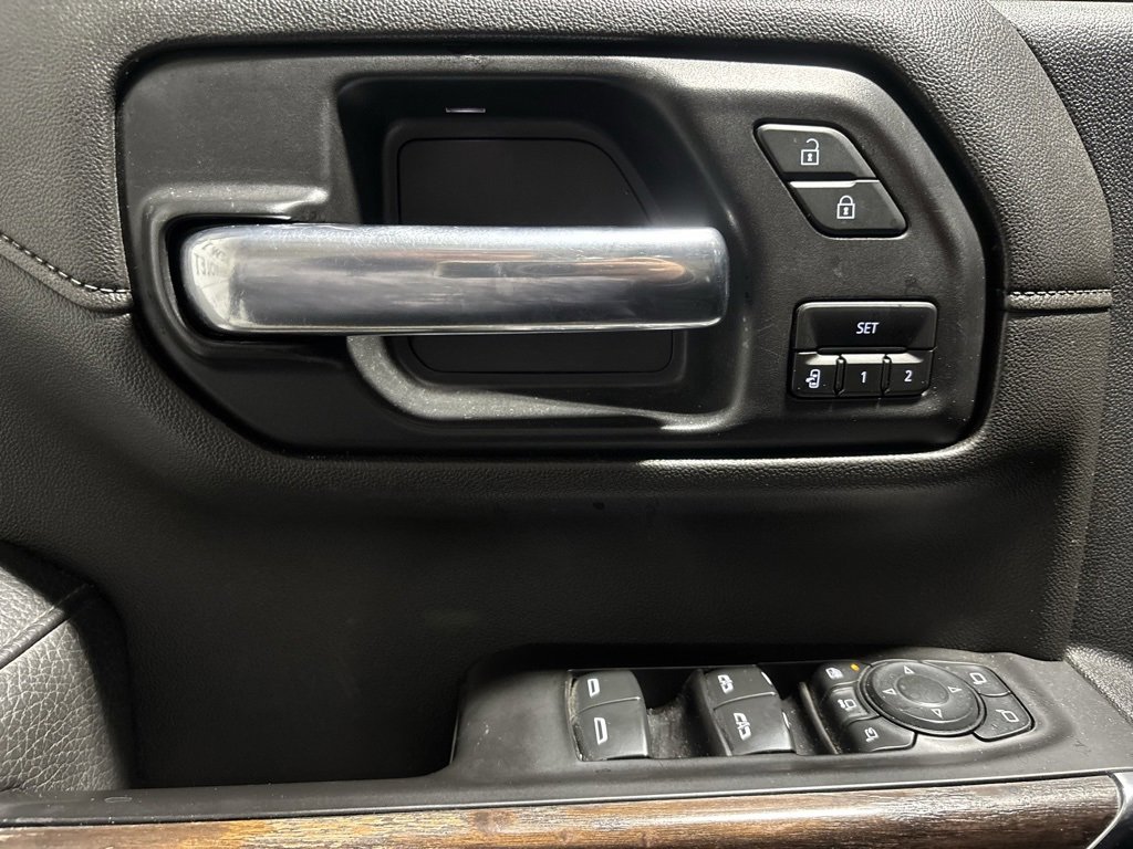 Used 2020 GMC Sierra 2500 Denali w/ Denali Ultimate Package image 11