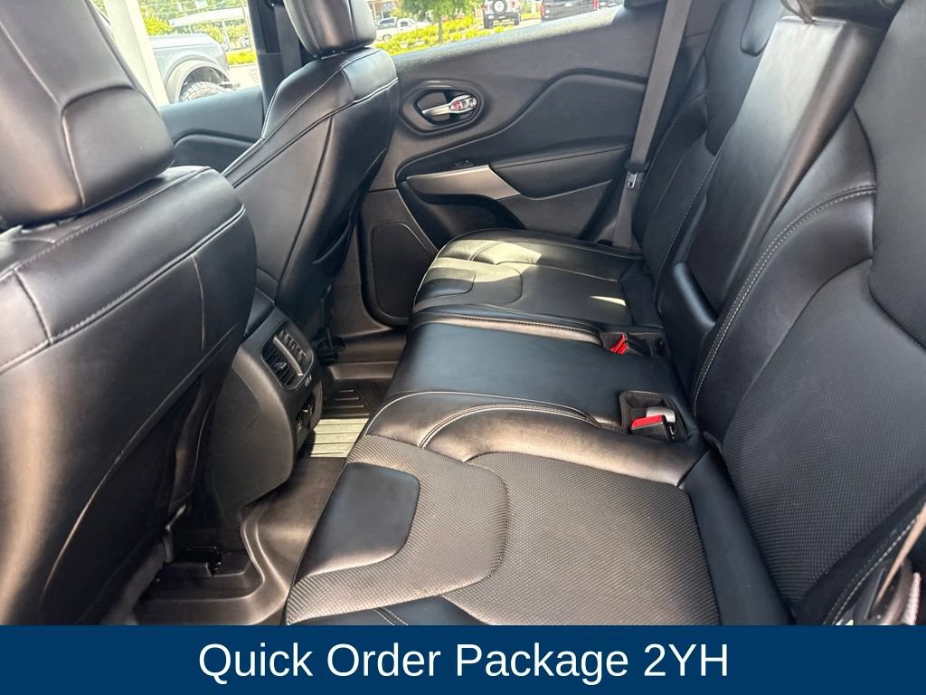 Used 2022 Jeep Cherokee Latitude Lux w/ Sun & Sound Group FWD image 17