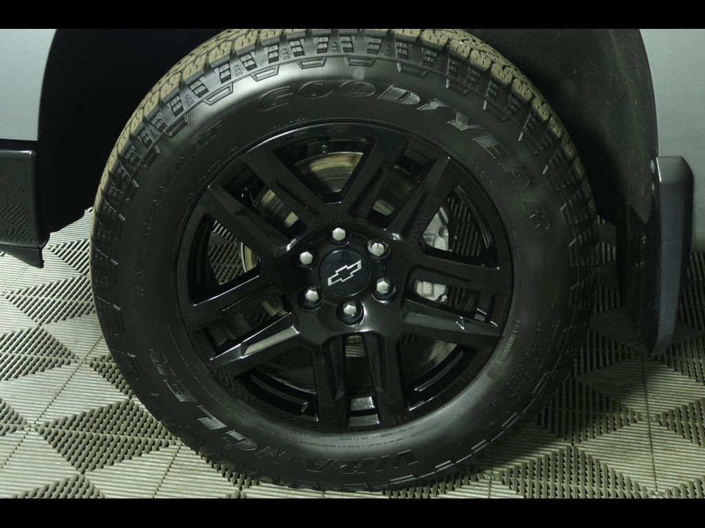 Used 2023 Chevrolet Silverado 1500 LT Trail Boss w/ Convenience Package II image 10