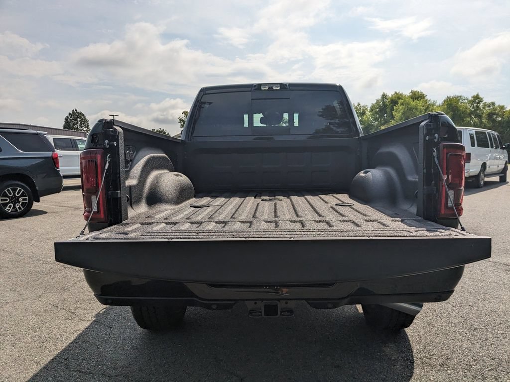 New 2025 RAM 2500 Limited AWD/4WD image 14