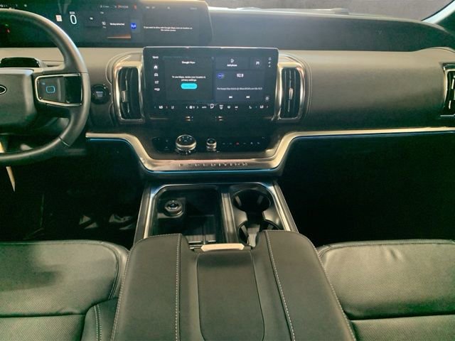 New 2026 Ford Expedition Platinum image 11