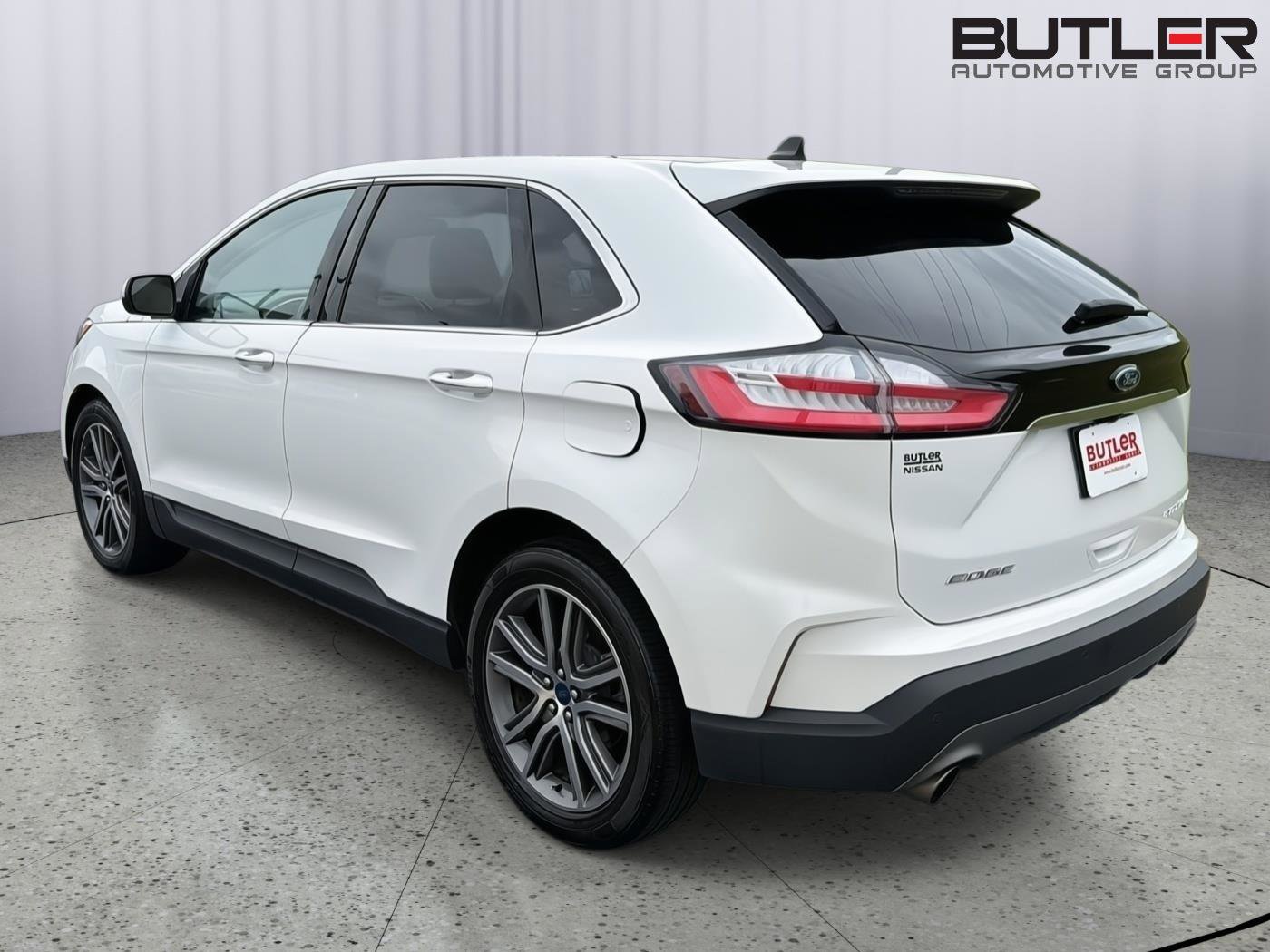 Used 2020 Ford Edge Titanium FWD image 4