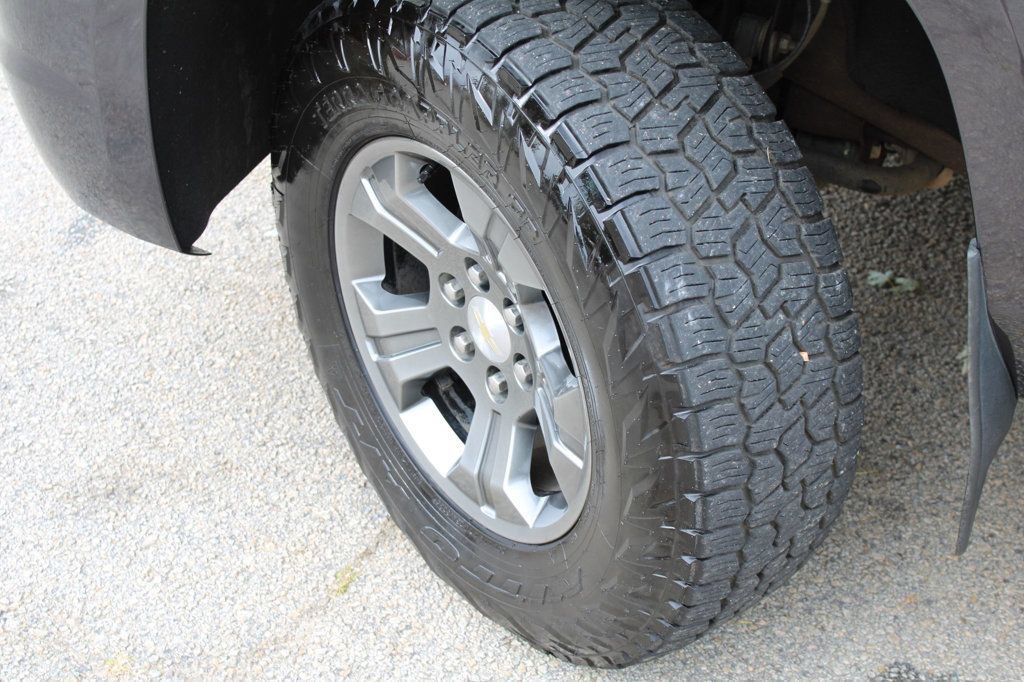 Used 2018 Chevrolet Tahoe LT w/ Off-Road Package AWD/4WD image 38