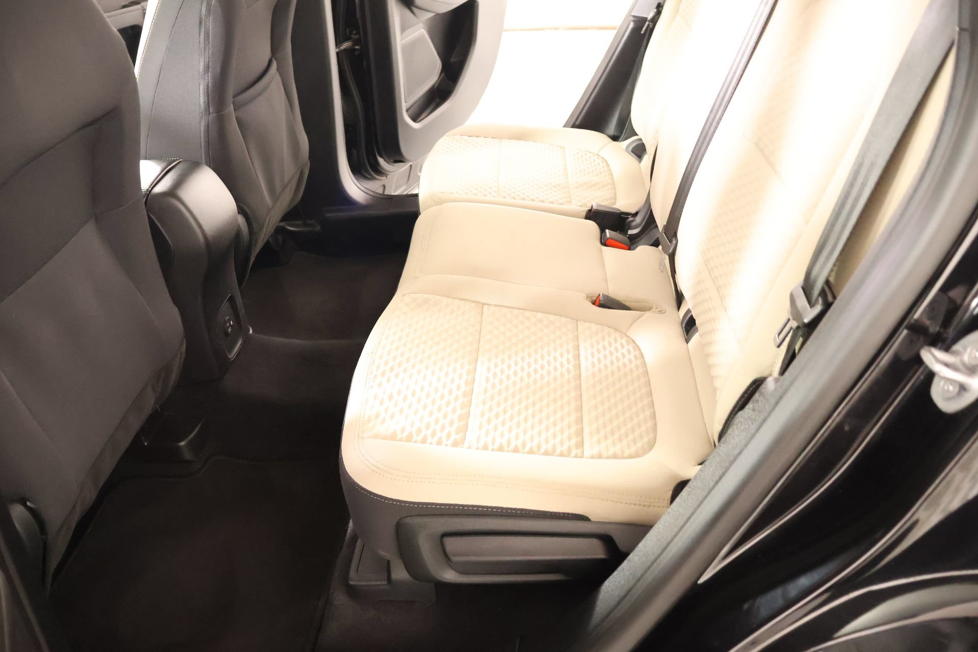 Used 2022 Ford Escape SE FWD image 11