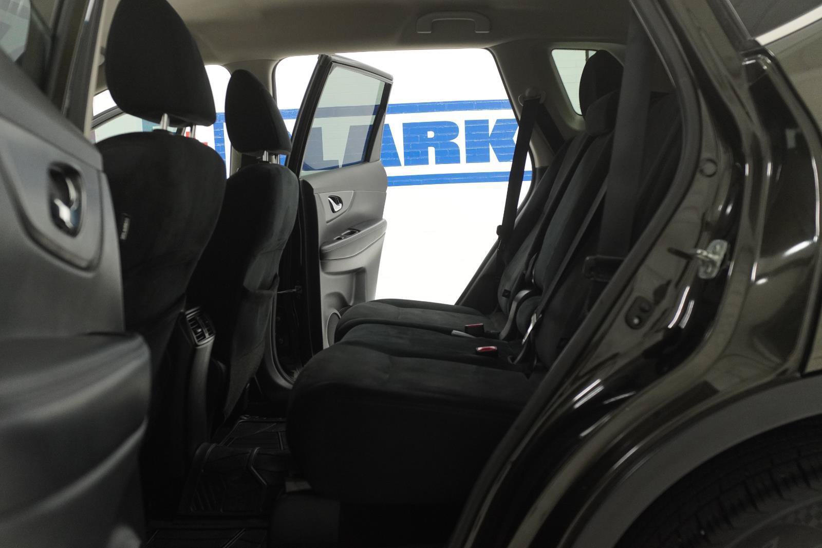 Used 2016 Nissan Rogue S w/ Appearance Package FWD image 25
