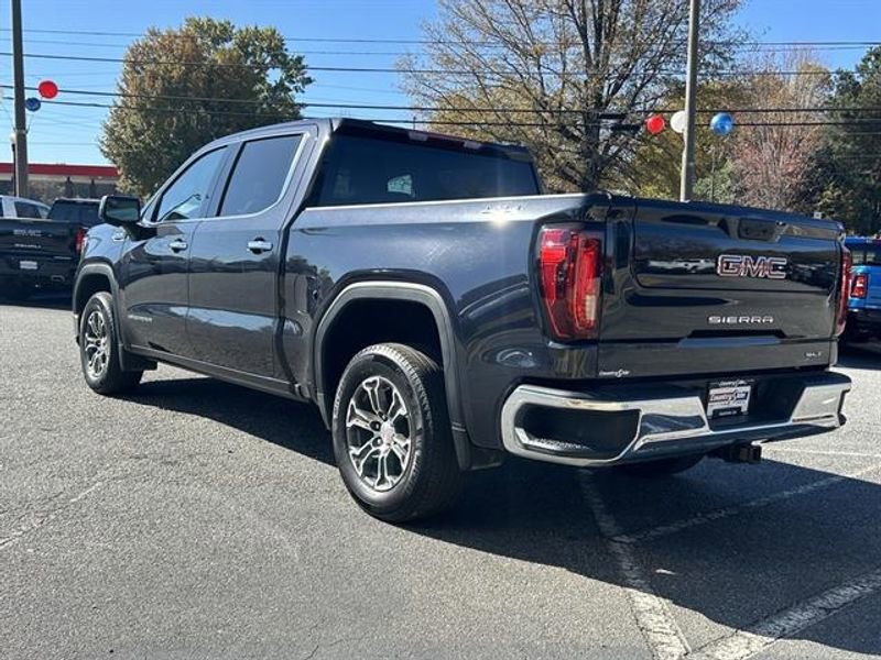 Used 2025 GMC Sierra 1500 SLT AWD/4WD image 8