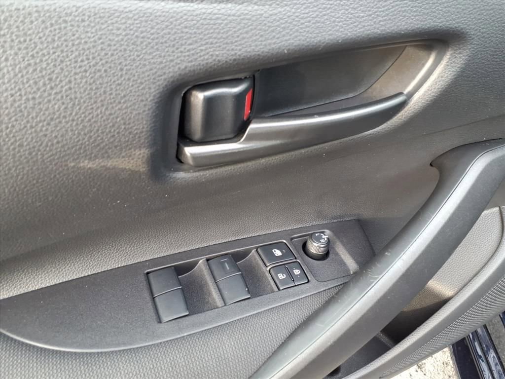 Used 2026 Toyota Corolla LE image 17